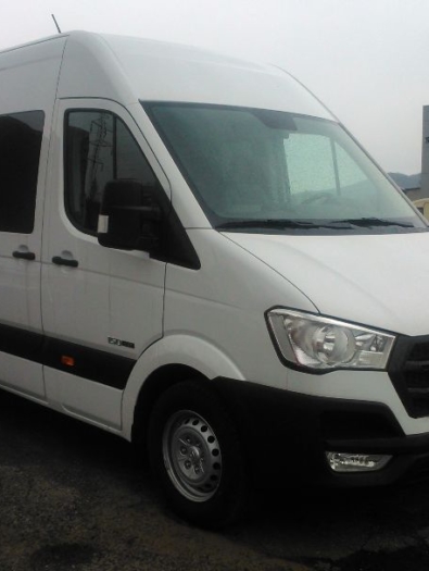 H350 Furgon osobowy (2)